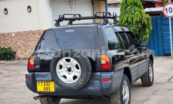 Nunua Ilio tumika Toyota RAV4 Nyeusi Gari ndani ya Dar es Salaam nchini Dar es Salaam Nunua Ilio tumika Toyota RAV4 Nyeusi Gari ndani ya Dar es Salaam nchini Dar es Salaam
