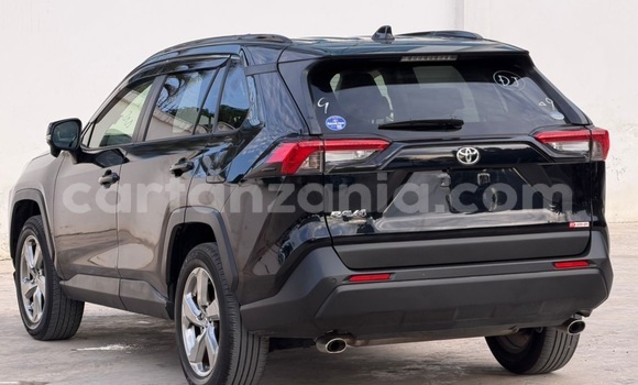 Nunua Imported Toyota RAV4 Nyeusi Gari ndani ya Dar es Salaam nchini Dar es Salaam Nunua Imported Toyota RAV4 Nyeusi Gari ndani ya Dar es Salaam nchini Dar es Salaam