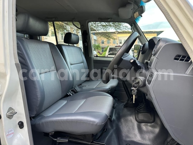 Big with watermark toyota land cruiser dar es salaam dar es salaam 32650