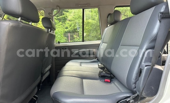 Buy New Toyota Land Cruiser White Car in Dar es Salaam in Dar es Salaam Buy New Toyota Land Cruiser White Car in Dar es Salaam in Dar es Salaam