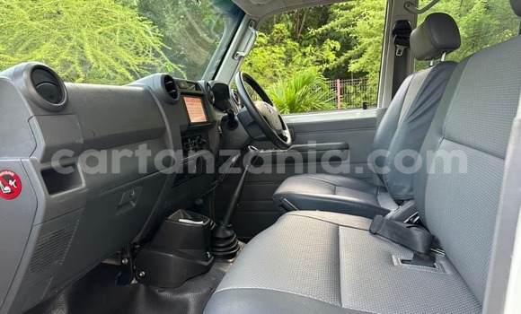 Buy New Toyota Land Cruiser White Car in Dar es Salaam in Dar es Salaam Buy New Toyota Land Cruiser White Car in Dar es Salaam in Dar es Salaam