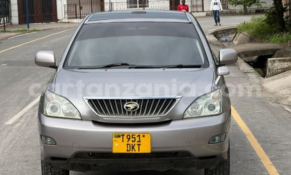 Buy Used Toyota Harrier Green Car in Dar es Salaam in Dar es Salaam Buy Used Toyota Harrier Green Car in Dar es Salaam in Dar es Salaam