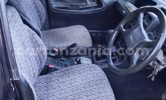 Buy Used Suzuki Escudo Blue Car in Dar es Salaam in Dar es Salaam Buy Used Suzuki Escudo Blue Car in Dar es Salaam in Dar es Salaam