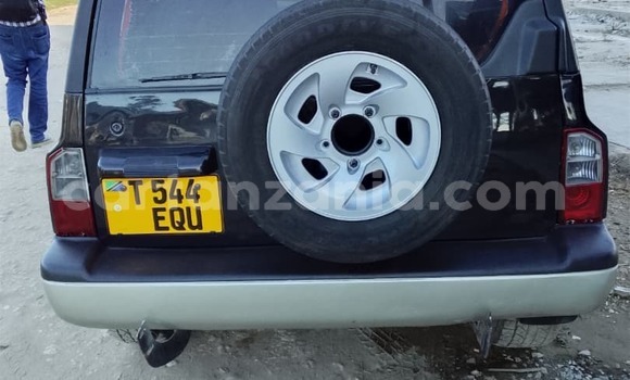 Buy Used Suzuki Escudo Blue Car in Dar es Salaam in Dar es Salaam Buy Used Suzuki Escudo Blue Car in Dar es Salaam in Dar es Salaam