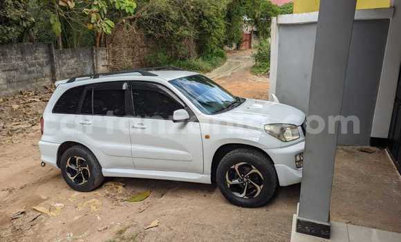 Buy Used Toyota RAV4 White Car in Dar es Salaam in Dar es Salaam Buy Used Toyota RAV4 White Car in Dar es Salaam in Dar es Salaam