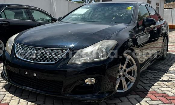 Buy Used Toyota Crown Black Car in Dar es Salaam in Dar es Salaam