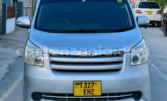 Buy Used Toyota Noah Silver Car in Dar es Salaam in Dar es Salaam
