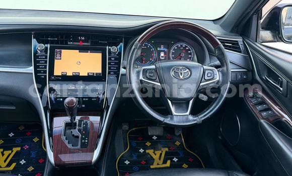 Buy Used Toyota Harrier Black Car in Dar es Salaam in Dar es Salaam Buy Used Toyota Harrier Black Car in Dar es Salaam in Dar es Salaam