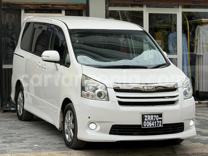 Big with watermark toyota noah dar es salaam dar es salaam 32699
