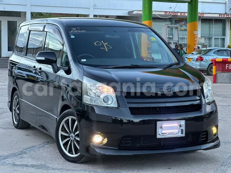 Big with watermark toyota noah dar es salaam dar es salaam 32700