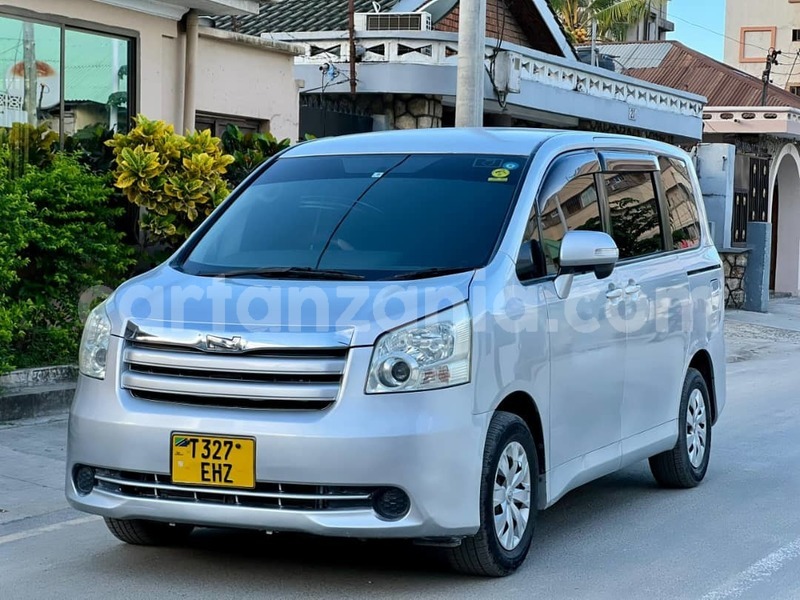 Big with watermark toyota noah dar es salaam dar es salaam 32704