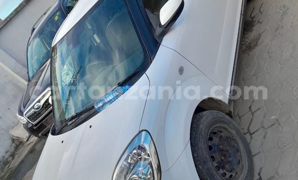Buy New Mazda Verisa White Car in Dar es Salaam in Dar es Salaam Buy New Mazda Verisa White Car in Dar es Salaam in Dar es Salaam