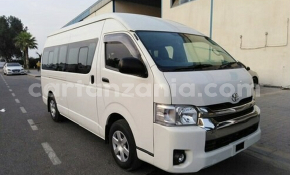 Buy Used Toyota Hiace White Car in Dar es Salaam in Dar es Salaam