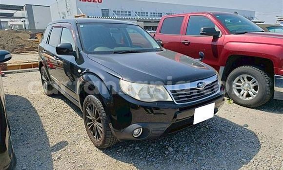 Nunua Imported Subaru Forester Nyeusi Gari ndani ya Dar es Salaam nchini Dar es Salaam