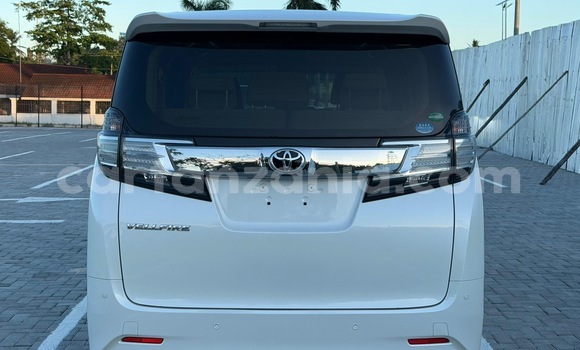 Nunua Imported Toyota Vellfire Nyeupe Gari ndani ya Dar es Salaam nchini Dar es Salaam Nunua Imported Toyota Vellfire Nyeupe Gari ndani ya Dar es Salaam nchini Dar es Salaam