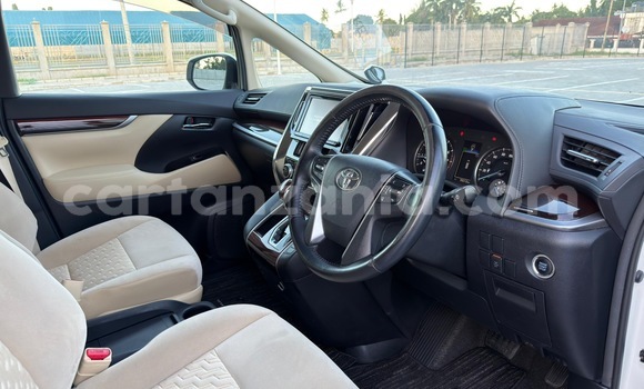 Nunua Imported Toyota Vellfire Nyeupe Gari ndani ya Dar es Salaam nchini Dar es Salaam Nunua Imported Toyota Vellfire Nyeupe Gari ndani ya Dar es Salaam nchini Dar es Salaam