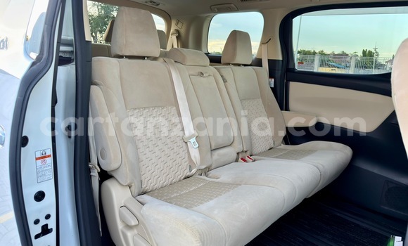 Nunua Imported Toyota Vellfire Nyeupe Gari ndani ya Dar es Salaam nchini Dar es Salaam Nunua Imported Toyota Vellfire Nyeupe Gari ndani ya Dar es Salaam nchini Dar es Salaam