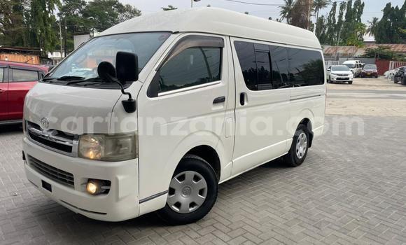 Buy New Toyota Hiace White Car in Dar es Salaam in Dar es Salaam Buy New Toyota Hiace White Car in Dar es Salaam in Dar es Salaam