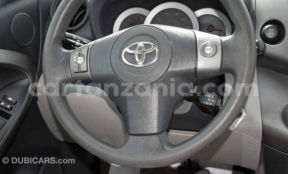 Nunua Imported Toyota Ade Nyeupe Lori ndani ya Import - Dubai nchini Arusha Nunua Imported Toyota Ade Nyeupe Lori ndani ya Import - Dubai nchini Arusha