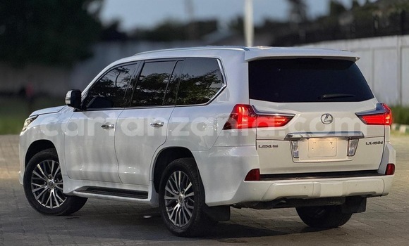 Nunua Ilio tumika Lexus LX 450 Nyeupe Gari ndani ya Dar es Salaam nchini Dar es Salaam Nunua Ilio tumika Lexus LX 450 Nyeupe Gari ndani ya Dar es Salaam nchini Dar es Salaam