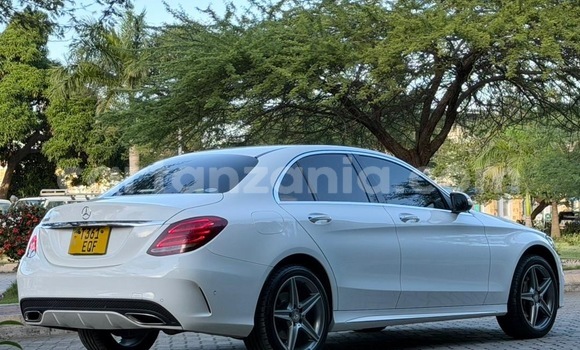 Buy Used Mercedes‒Benz C–Class White Car in Dar es Salaam in Dar es Salaam Buy Used Mercedes‒Benz C–Class White Car in Dar es Salaam in Dar es Salaam
