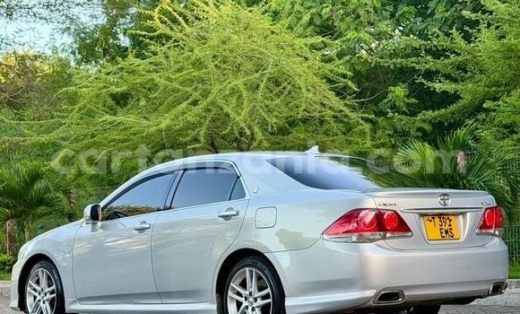 Buy Used Toyota Crown Silver Car in Dar es Salaam in Dar es Salaam Buy Used Toyota Crown Silver Car in Dar es Salaam in Dar es Salaam