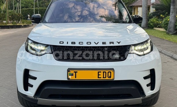Buy Used Land Rover Discovery White Car in Dar es Salaam in Dar es Salaam