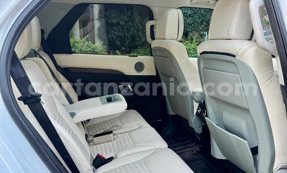 Nunua Ilio tumika Land Rover Discovery Nyeupe Gari ndani ya Dar es Salaam nchini Dar es Salaam Nunua Ilio tumika Land Rover Discovery Nyeupe Gari ndani ya Dar es Salaam nchini Dar es Salaam
