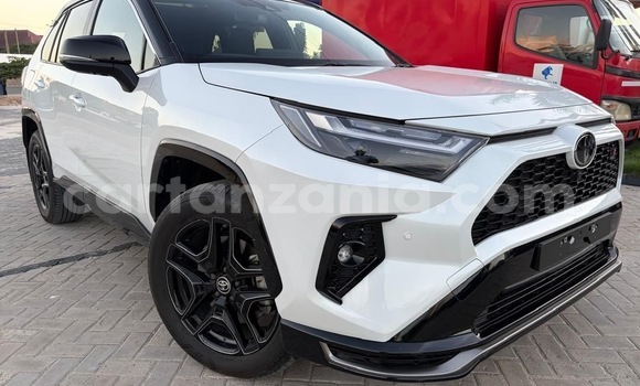 Nunua Imported Toyota RAV4 Nyeupe Gari ndani ya Dar es Salaam nchini Dar es Salaam Nunua Imported Toyota RAV4 Nyeupe Gari ndani ya Dar es Salaam nchini Dar es Salaam