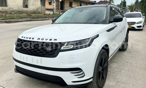 Nunua Imported Land Rover Range Rover Velar Nyeupe Gari ndani ya Dar es Salaam nchini Dar es Salaam Nunua Imported Land Rover Range Rover Velar Nyeupe Gari ndani ya Dar es Salaam nchini Dar es Salaam