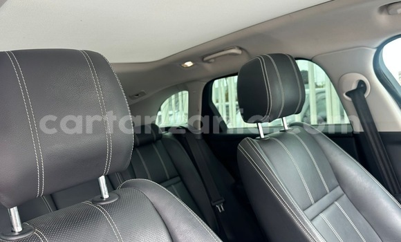 Nunua Imported Land Rover Range Rover Velar Nyeupe Gari ndani ya Dar es Salaam nchini Dar es Salaam Nunua Imported Land Rover Range Rover Velar Nyeupe Gari ndani ya Dar es Salaam nchini Dar es Salaam