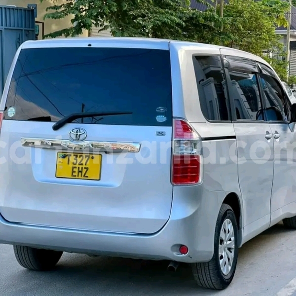 Big with watermark toyota noah dar es salaam dar es salaam 32775