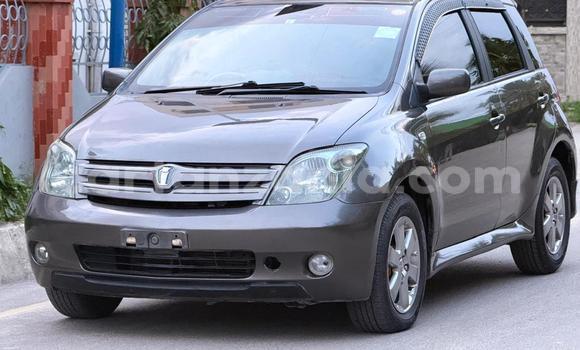 Nunua Ilio tumika Toyota IST Nyingine Gari ndani ya Dar es Salaam nchini Dar es Salaam Nunua Ilio tumika Toyota IST Nyingine Gari ndani ya Dar es Salaam nchini Dar es Salaam