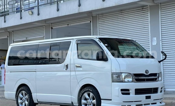 Nunua Imported Toyota Hiace Nyeupe Gari ndani ya Dar es Salaam nchini Dar es Salaam Nunua Imported Toyota Hiace Nyeupe Gari ndani ya Dar es Salaam nchini Dar es Salaam