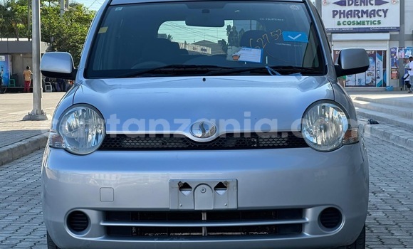 Buy Import Toyota Sienta Silver Car in Dar es Salaam in Dar es Salaam