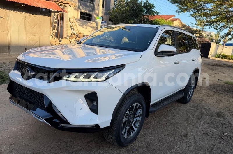 Big with watermark toyota fortuner dar es salaam dar es salaam 32789