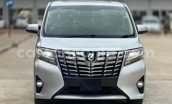 Nunua Imported Toyota Alphard Fedha Gari ndani ya Dar es Salaam nchini Dar es Salaam
