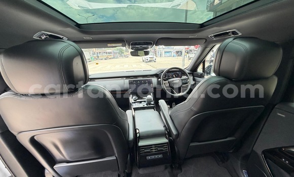 Nunua Imported Land Rover Range Rover Sport Nyeupe Gari ndani ya Dar es Salaam nchini Dar es Salaam Nunua Imported Land Rover Range Rover Sport Nyeupe Gari ndani ya Dar es Salaam nchini Dar es Salaam