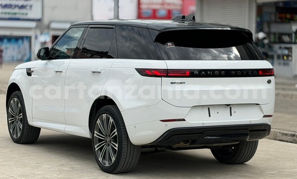 Nunua Imported Land Rover Range Rover Sport Nyeupe Gari ndani ya Dar es Salaam nchini Dar es Salaam Nunua Imported Land Rover Range Rover Sport Nyeupe Gari ndani ya Dar es Salaam nchini Dar es Salaam