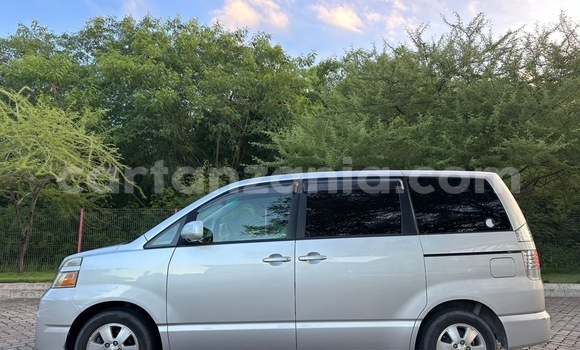 Nunua Imported Toyota Voxy Fedha Gari ndani ya Dar es Salaam nchini Dar es Salaam Nunua Imported Toyota Voxy Fedha Gari ndani ya Dar es Salaam nchini Dar es Salaam