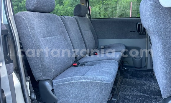 Nunua Imported Toyota Voxy Fedha Gari ndani ya Dar es Salaam nchini Dar es Salaam Nunua Imported Toyota Voxy Fedha Gari ndani ya Dar es Salaam nchini Dar es Salaam