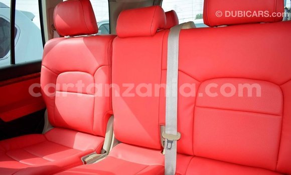 Buy Import Toyota Land Cruiser Black Car in Import - Dubai in Arusha Buy Import Toyota Land Cruiser Black Car in Import - Dubai in Arusha