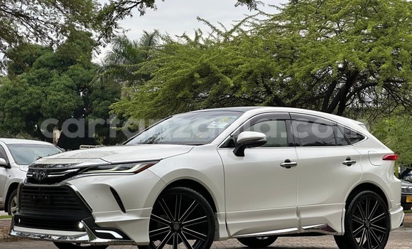 Buy Import Toyota Harrier White Car in Dar es Salaam in Dar es Salaam