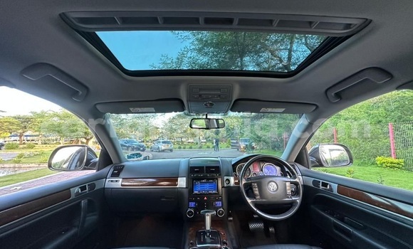 Nunua Ilio tumika Volkswagen Touareg Nyeusi Gari ndani ya Dar es Salaam nchini Dar es Salaam Nunua Ilio tumika Volkswagen Touareg Nyeusi Gari ndani ya Dar es Salaam nchini Dar es Salaam