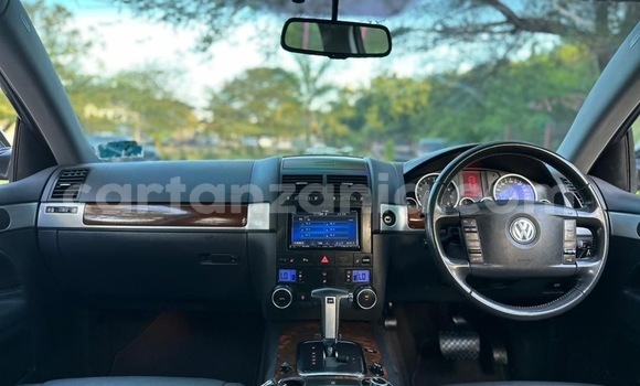 Nunua Ilio tumika Volkswagen Touareg Nyeusi Gari ndani ya Dar es Salaam nchini Dar es Salaam Nunua Ilio tumika Volkswagen Touareg Nyeusi Gari ndani ya Dar es Salaam nchini Dar es Salaam