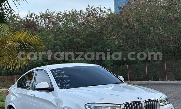 Buy Import BMW X4 White Car in Dar es Salaam in Dar es Salaam Buy Import BMW X4 White Car in Dar es Salaam in Dar es Salaam