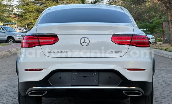 Nunua Imported Mercedes‒Benz GLC Coupe Nyeupe Gari ndani ya Dar es Salaam nchini Dar es Salaam Nunua Imported Mercedes‒Benz GLC Coupe Nyeupe Gari ndani ya Dar es Salaam nchini Dar es Salaam