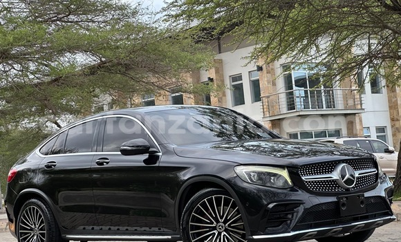 Nunua Imported Mercedes‒Benz GLC Coupe Nyeusi Gari ndani ya Dar es Salaam nchini Dar es Salaam Nunua Imported Mercedes‒Benz GLC Coupe Nyeusi Gari ndani ya Dar es Salaam nchini Dar es Salaam