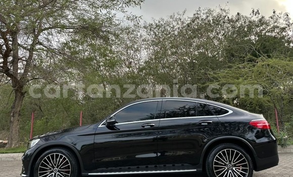 Nunua Imported Mercedes‒Benz GLC Coupe Nyeusi Gari ndani ya Dar es Salaam nchini Dar es Salaam Nunua Imported Mercedes‒Benz GLC Coupe Nyeusi Gari ndani ya Dar es Salaam nchini Dar es Salaam