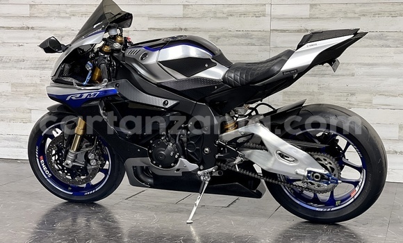 Buy Used Yamaha YZF Black Bike in Dar es Salaam in Dar es Salaam